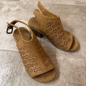 Girls Heeled Sandals ☀️